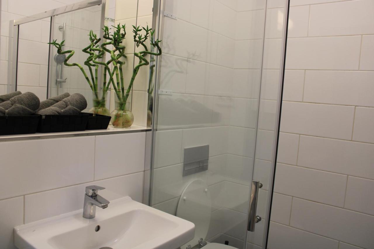 Lyly Apartment - Modern Apartment With Free Parking Prague Luaran gambar